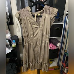 Cute dress with lace / size large / sage brownish color